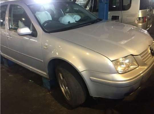 Volkswagen Bora (1J2)