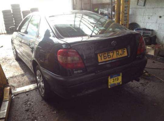 Toyota Avensis I