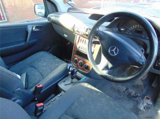 Mercedes-Benz Vaneo (W414)
