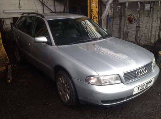 Audi A4 (8D, B5)