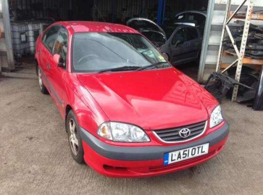 Toyota Avensis I