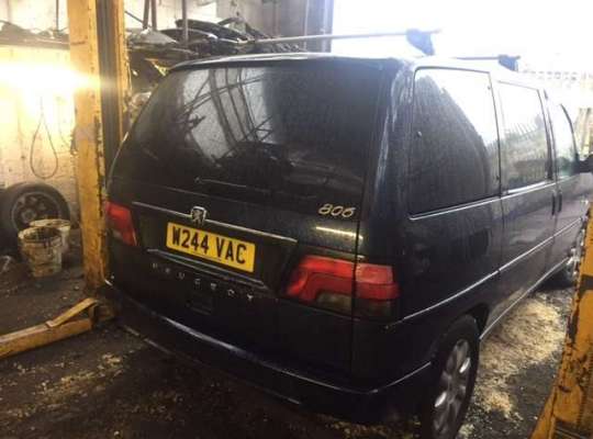 Peugeot 806