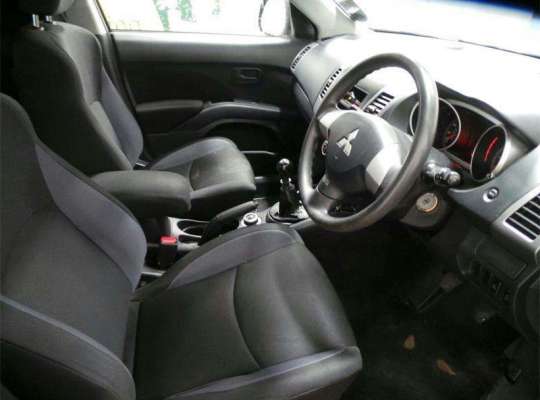 Mitsubishi Outlander XL
