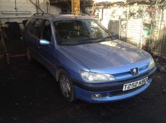 Peugeot 306