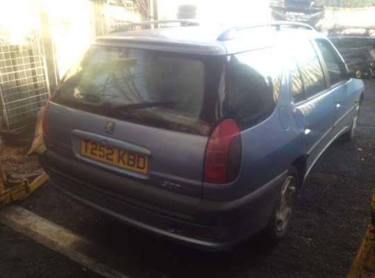 Peugeot 306