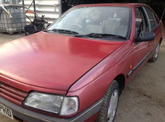 Peugeot 405