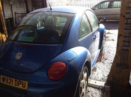 Volkswagen NEW Beetle (9C)