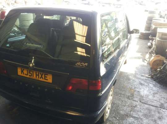 Peugeot 806