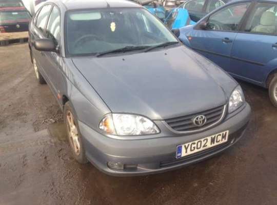 Toyota Avensis I