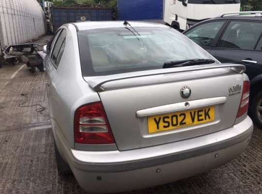 Skoda Octavia Tour (1U)