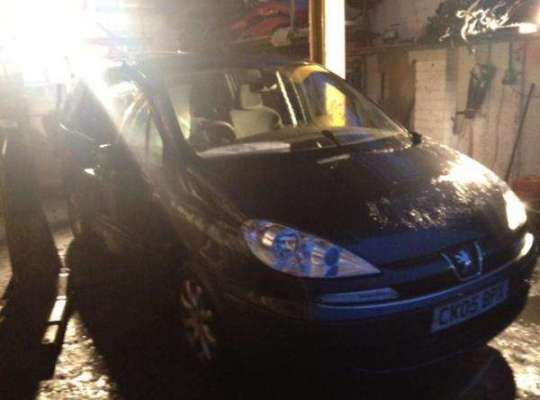 Peugeot 807