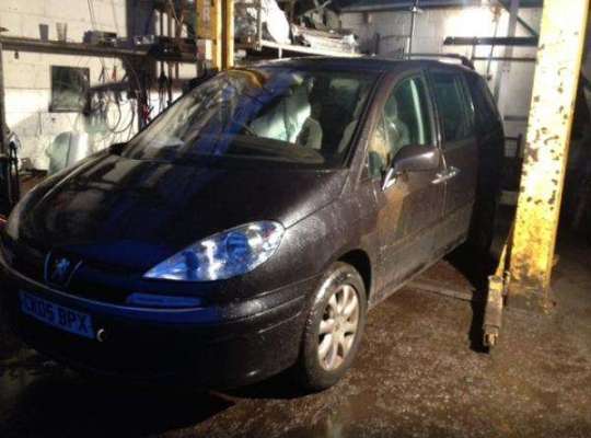 Peugeot 807
