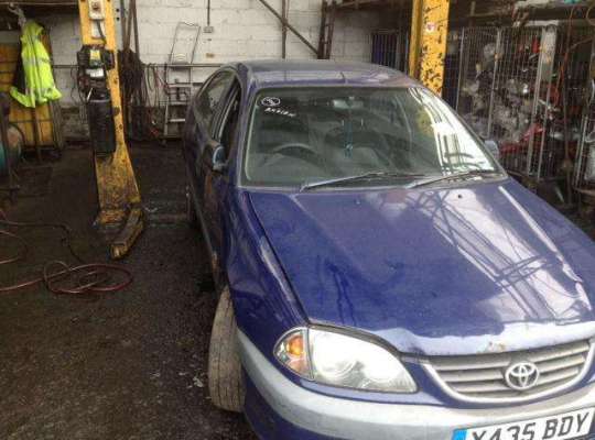 Toyota Avensis I