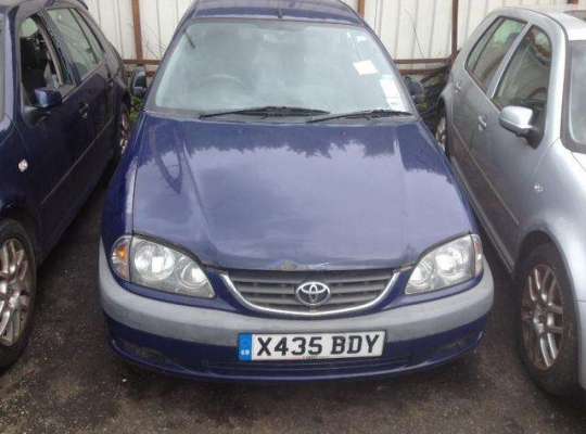Toyota Avensis I