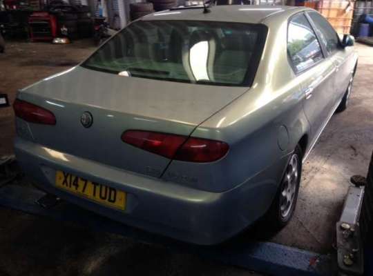 Alfa Romeo 166 (936)