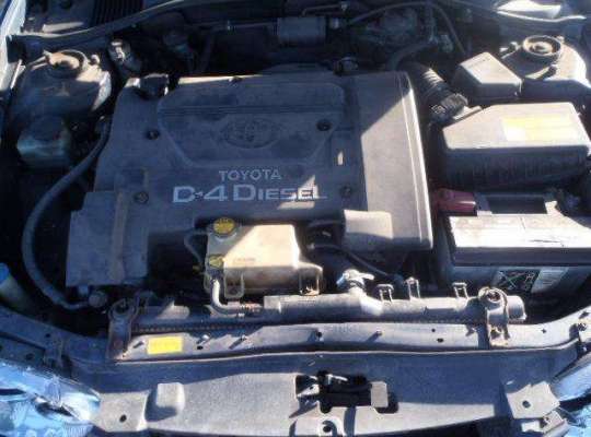 Toyota Avensis I