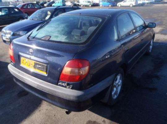 Toyota Avensis I