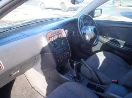 Toyota Avensis I