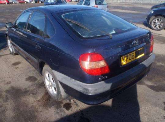 Toyota Avensis I