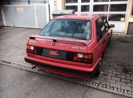 Volvo 440 (445)