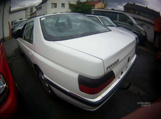 Peugeot 605