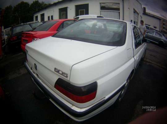 Peugeot 605