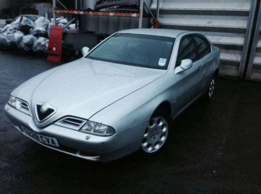 Alfa Romeo 166 (936)