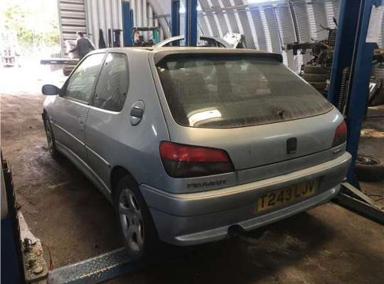 Peugeot 306