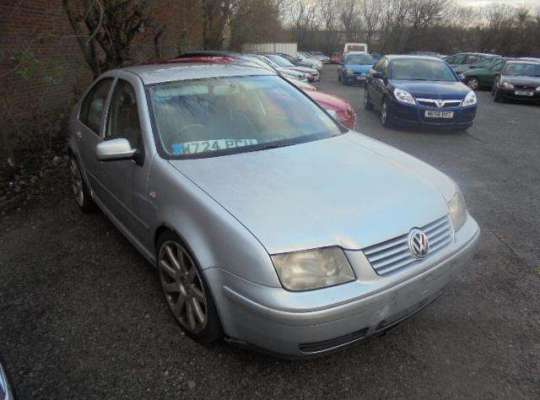 Volkswagen Bora (1J2)