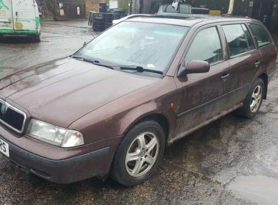 Skoda Octavia Tour (1U)
