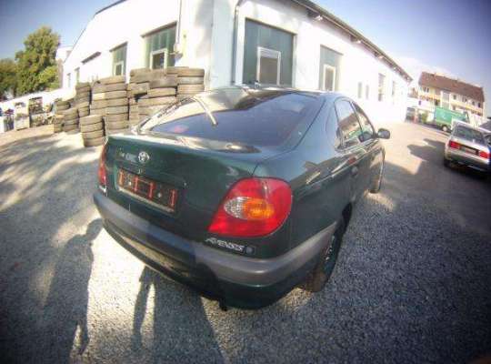 Toyota Avensis I