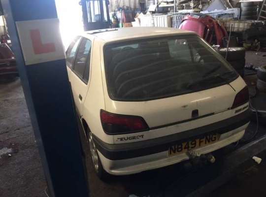 Peugeot 306