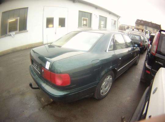 Audi A8 (D2, 4D)