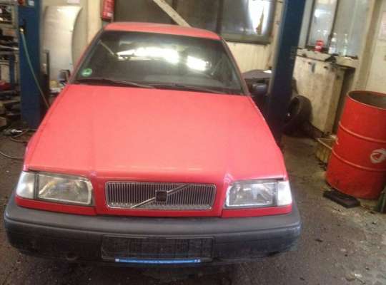 Volvo 440 (445)