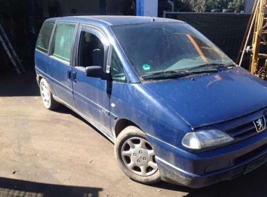 Peugeot 806