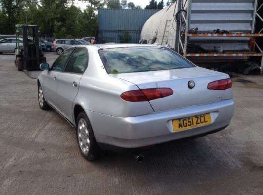 Alfa Romeo 166 (936)