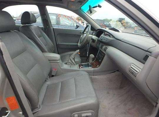 Mazda Millenia TA221