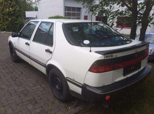Saab 9000