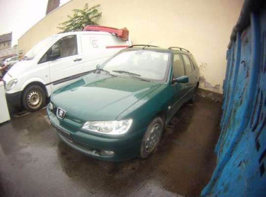 Peugeot 306
