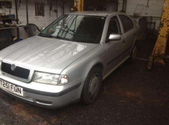 Skoda Octavia Tour (1U)