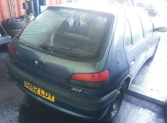 Peugeot 306