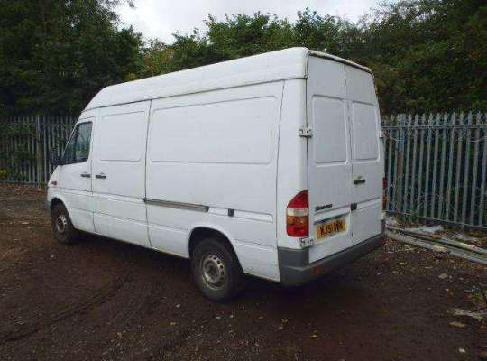 Mercedes-Benz Sprinter (903)