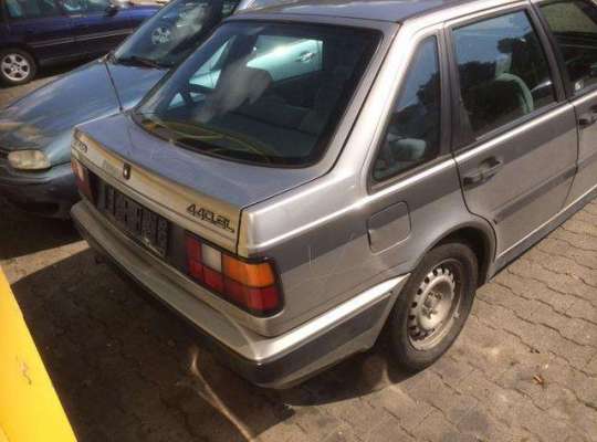 Volvo 440 (445)