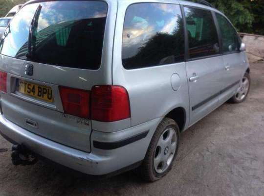 SEAT Alhambra (7MS)