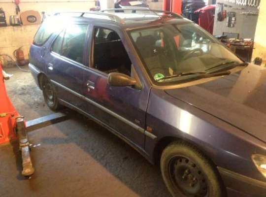 Peugeot 306