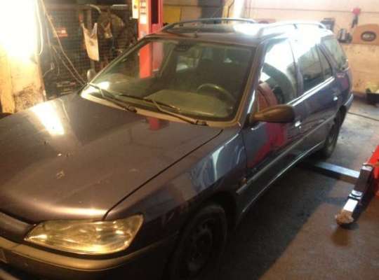 Peugeot 306