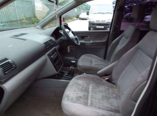 SEAT Alhambra (7MS)