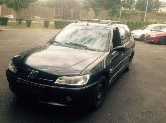 Peugeot 306