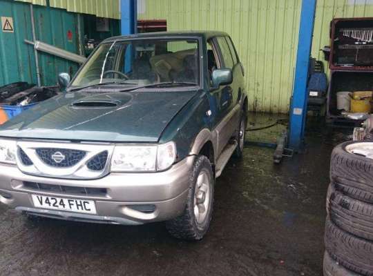 Nissan Terrano II R20