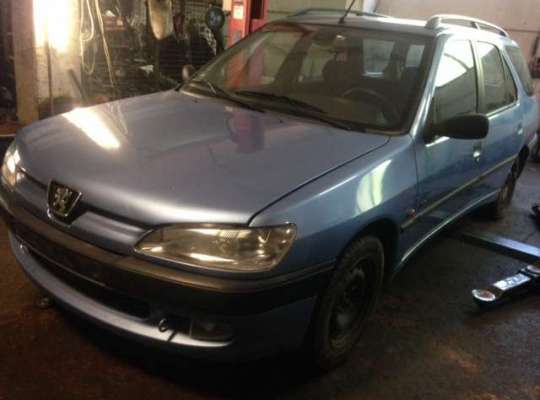 Peugeot 306